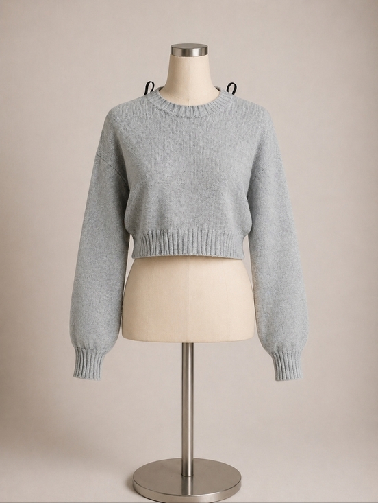 Divided Sweaters - Divided Light Gray Cropped Crewneck Sweater